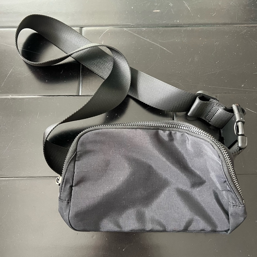 NWOT Alli’s Corner Roam Belt Bag Fanny Pack